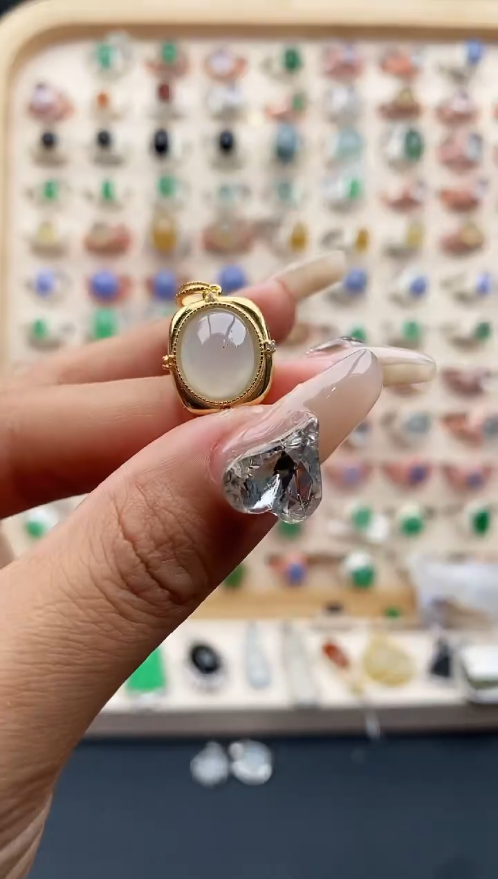 【闪购商品】翡翠戒指银S925镶嵌缅甸天然A货翡翠222  4+2