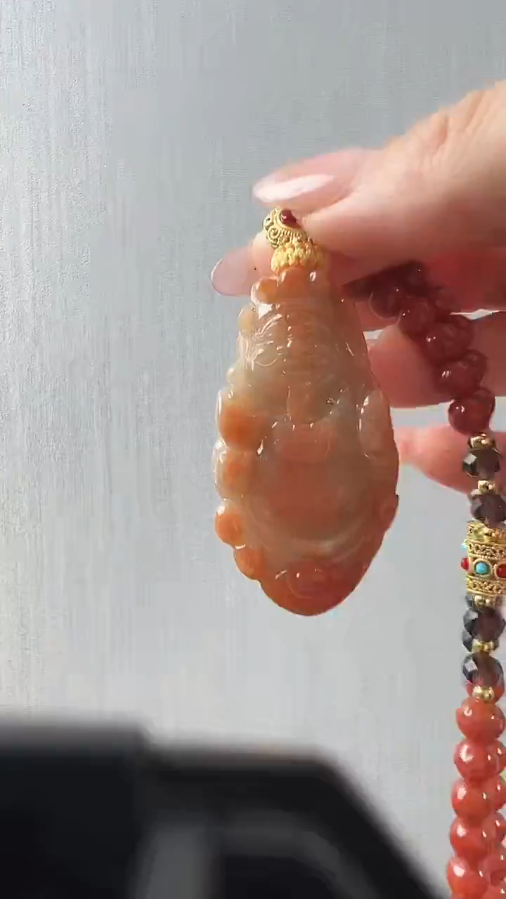 颈饰未镶嵌翡翠财神