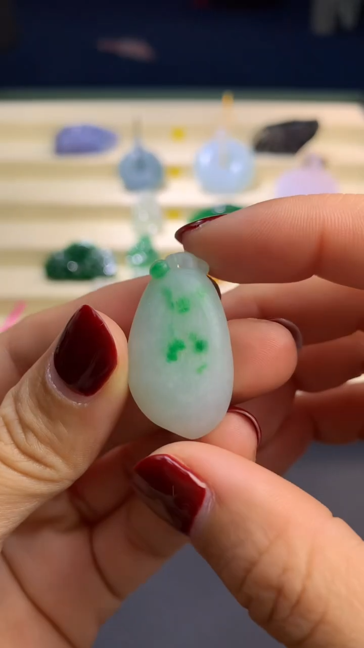 【闪购商品】定制翡翠未镶嵌          福瓜