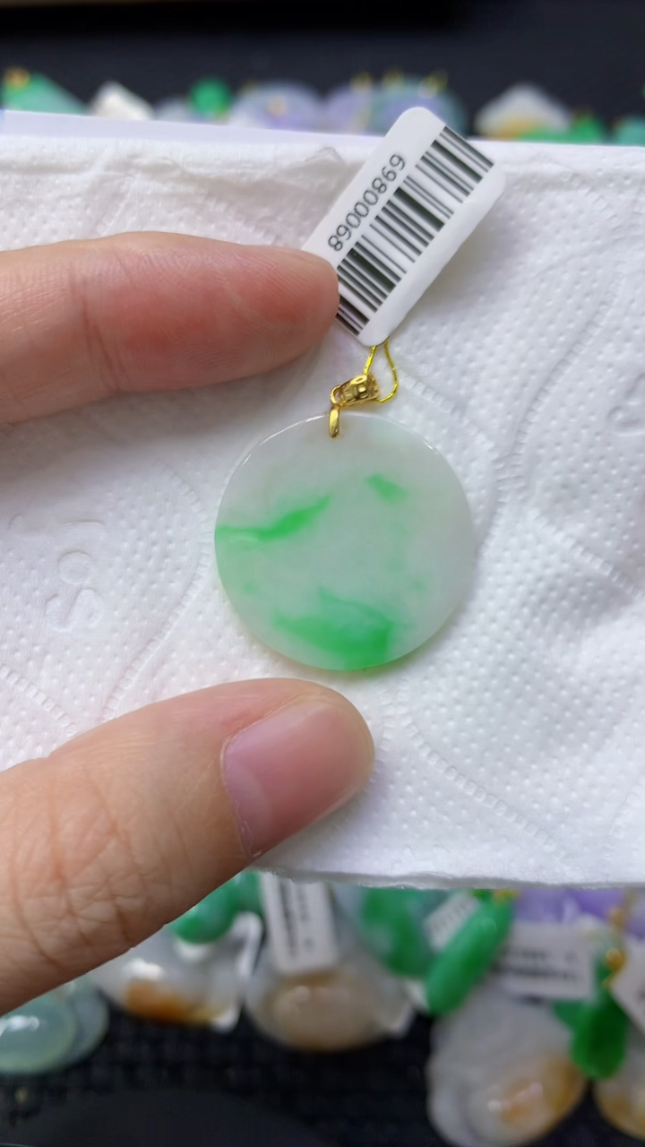 颈饰未镶嵌翡翠天然缅甸翡翠A货