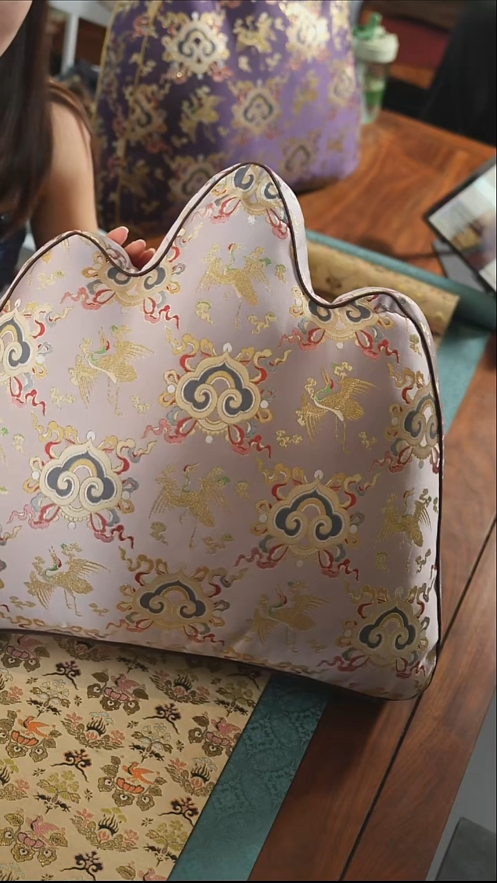 大号靠山···········