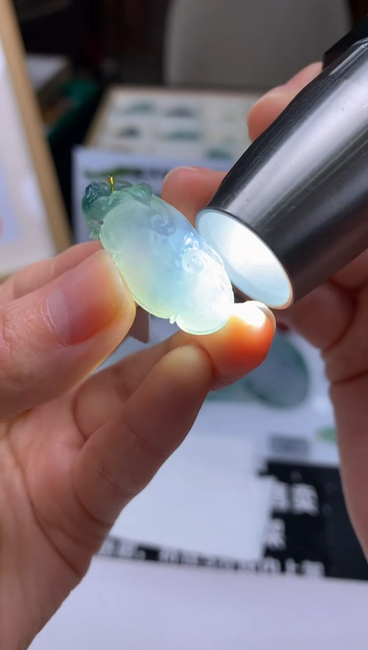 【闪购商品】定制翡翠未镶嵌吊坠-92107