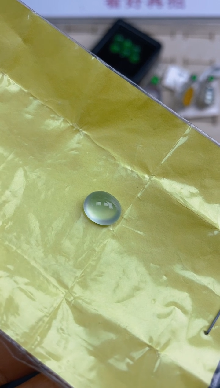 定制翡翠未镶嵌天然翡翠蛋面80