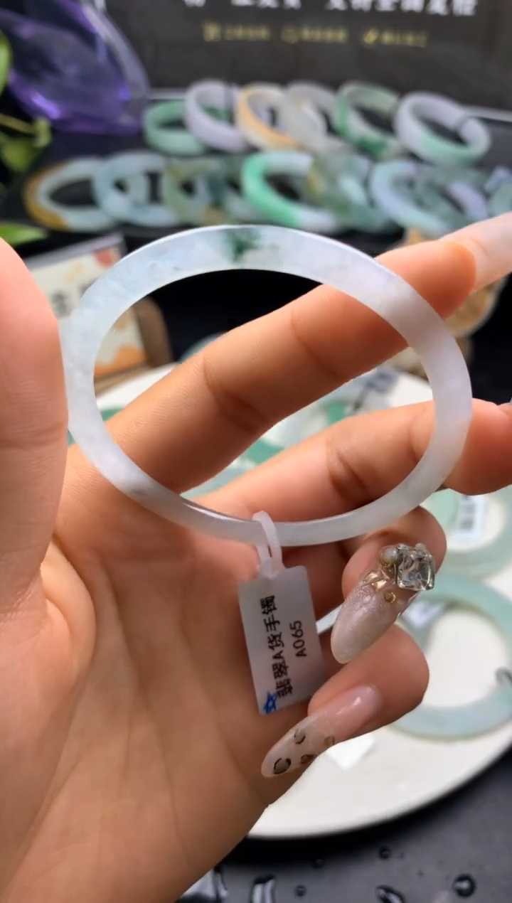 【闪购商品】定制翡翠定制翡翠手镯未镶嵌贵妃手镯56-58圈