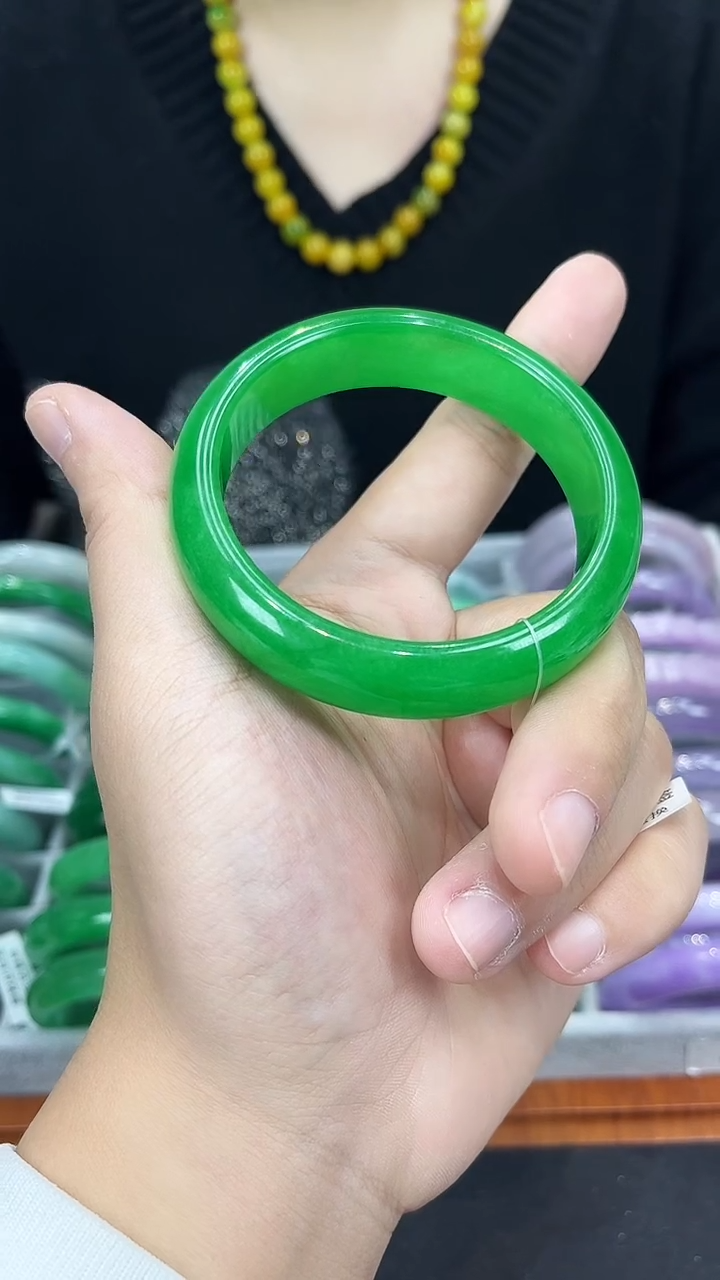 【闪购商品】砖雕s67  正阳绿手镯 圈口58