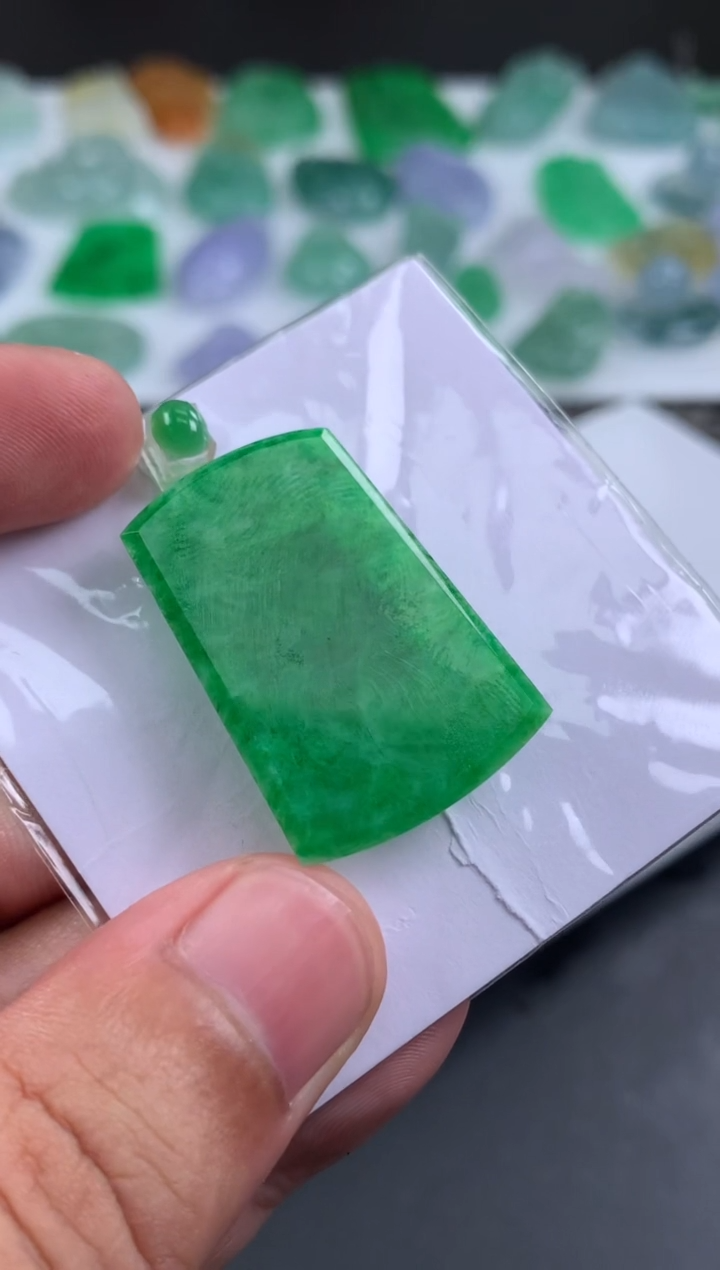 【闪购商品】定制翡翠未镶嵌翡翠