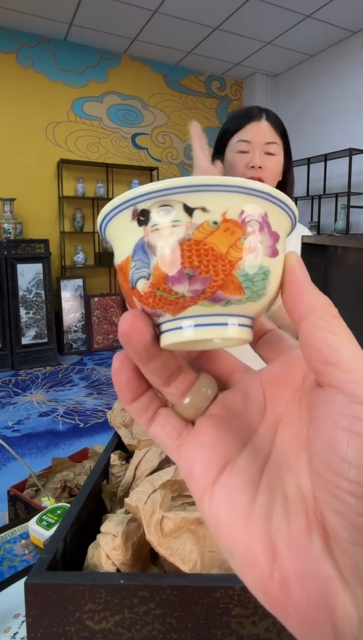 摆件瓷景德镇压手杯