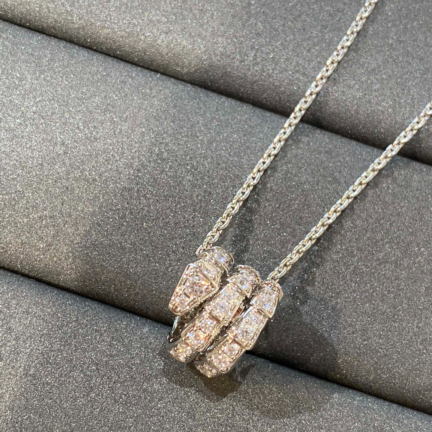 【MK1】时尚百搭灵蛇围巾