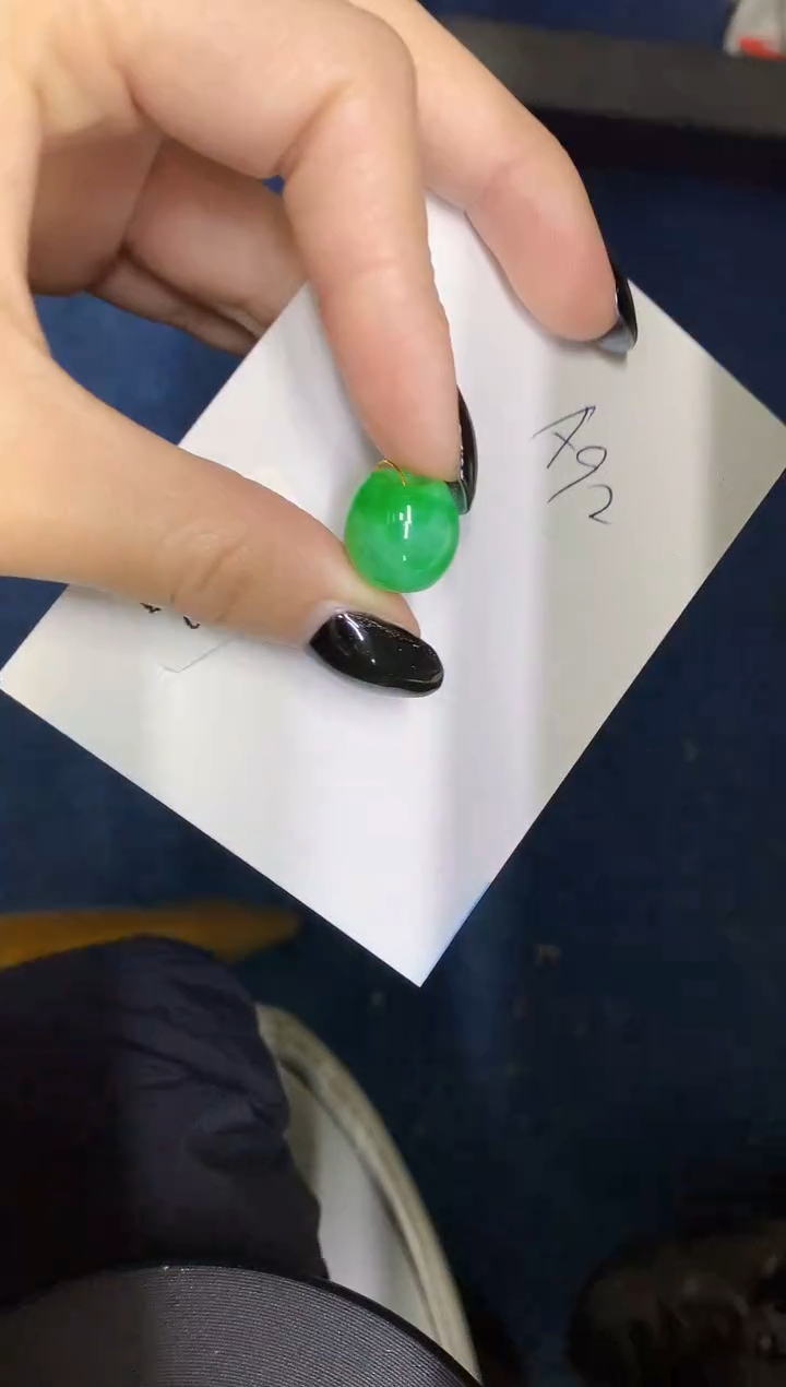 【闪购商品】翡翠颈饰未镶嵌000000000000