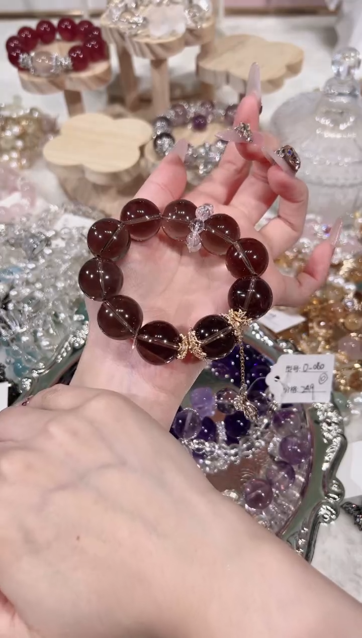 【闪购商品】水晶手链未镶嵌天然水晶默认微瑕 多样性发货发其一
