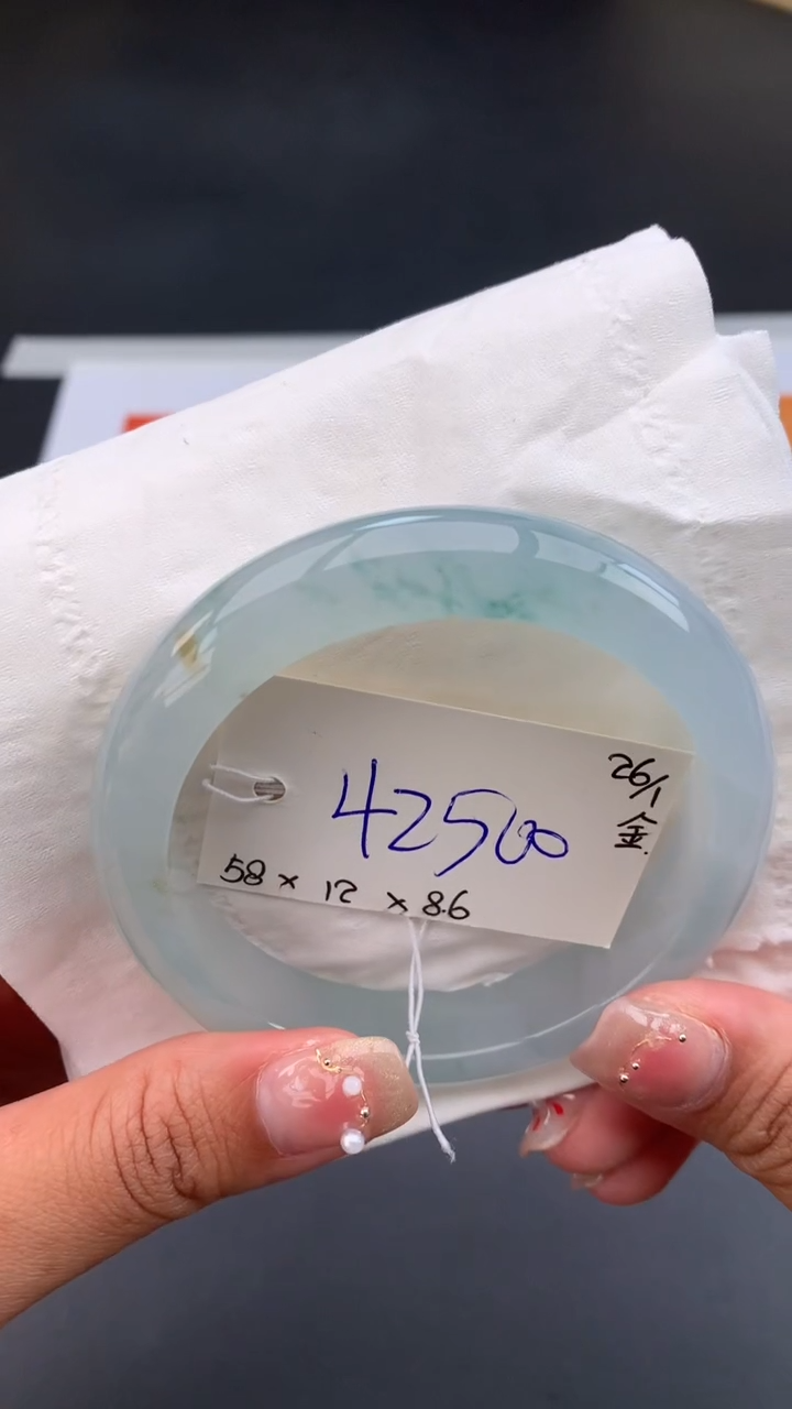 【闪购商品】翡翠手镯未镶嵌下单联系客服核对地址哦