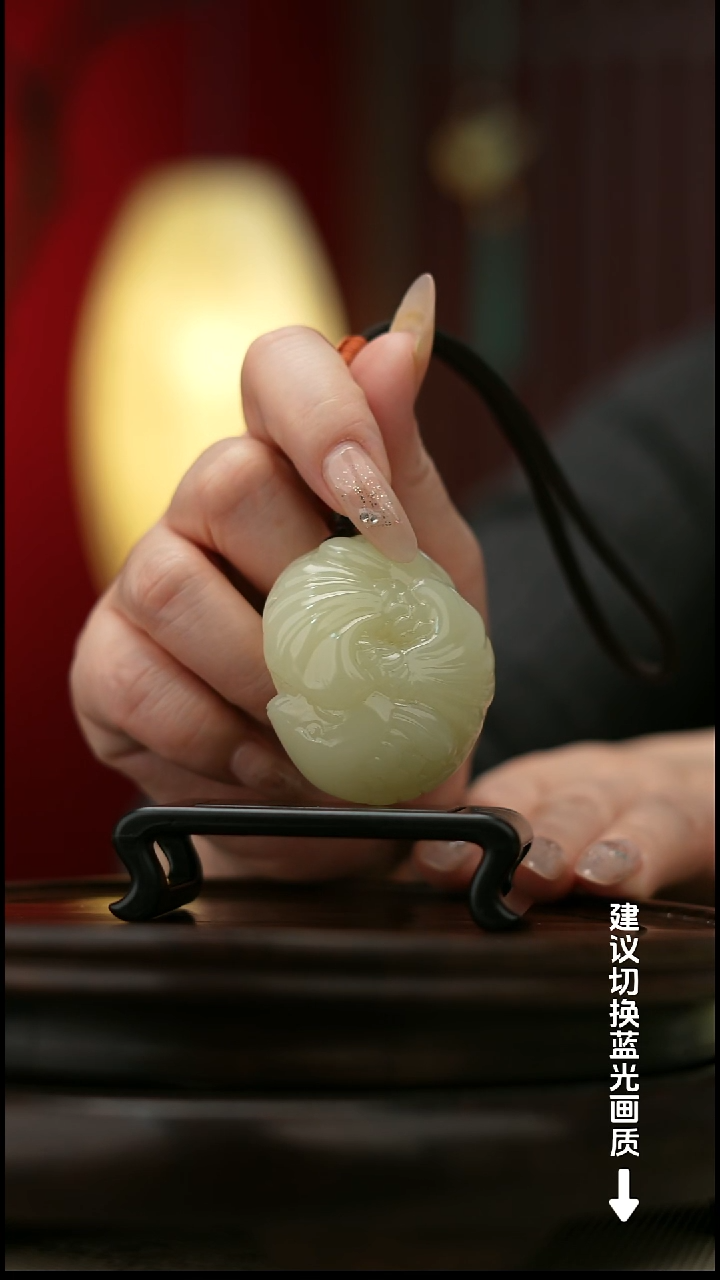 玉【年年有余】锦鲤天然玉石手把件