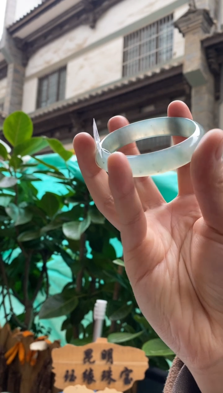 【闪购商品】翡翠手镯未镶嵌58圈