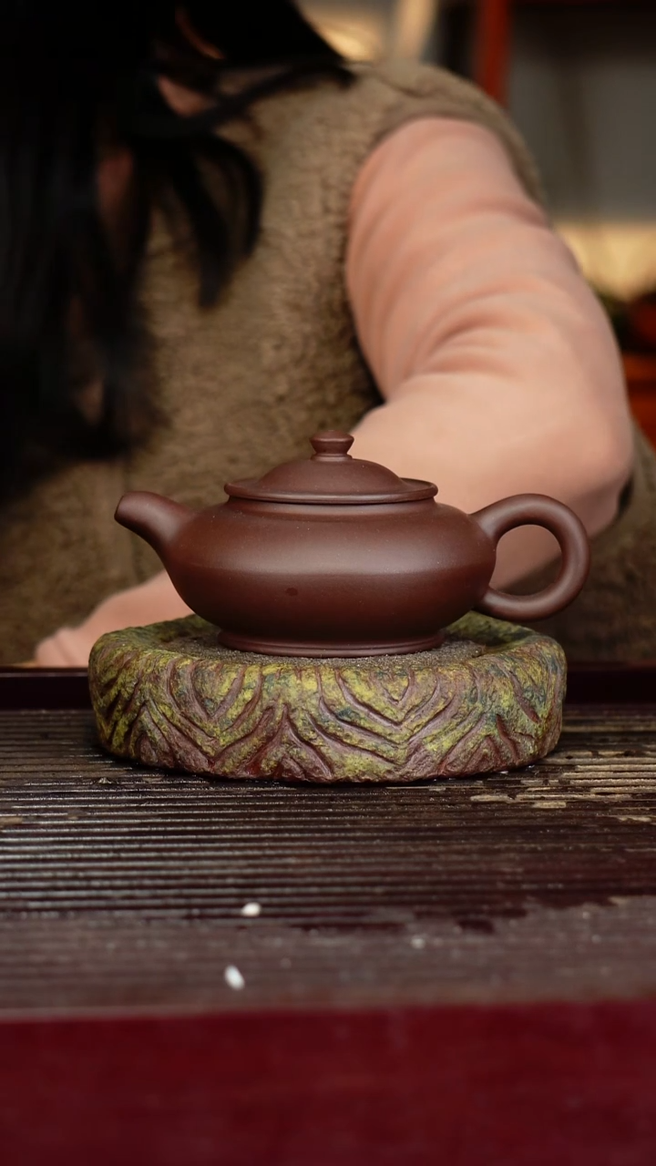宜兴原矿紫砂壶茶壶宜兴原矿紫砂壶茶壶200C