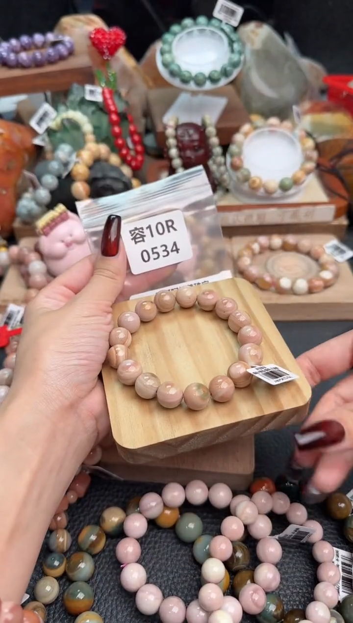 【闪购商品】石英质玉手链未镶嵌10R0534