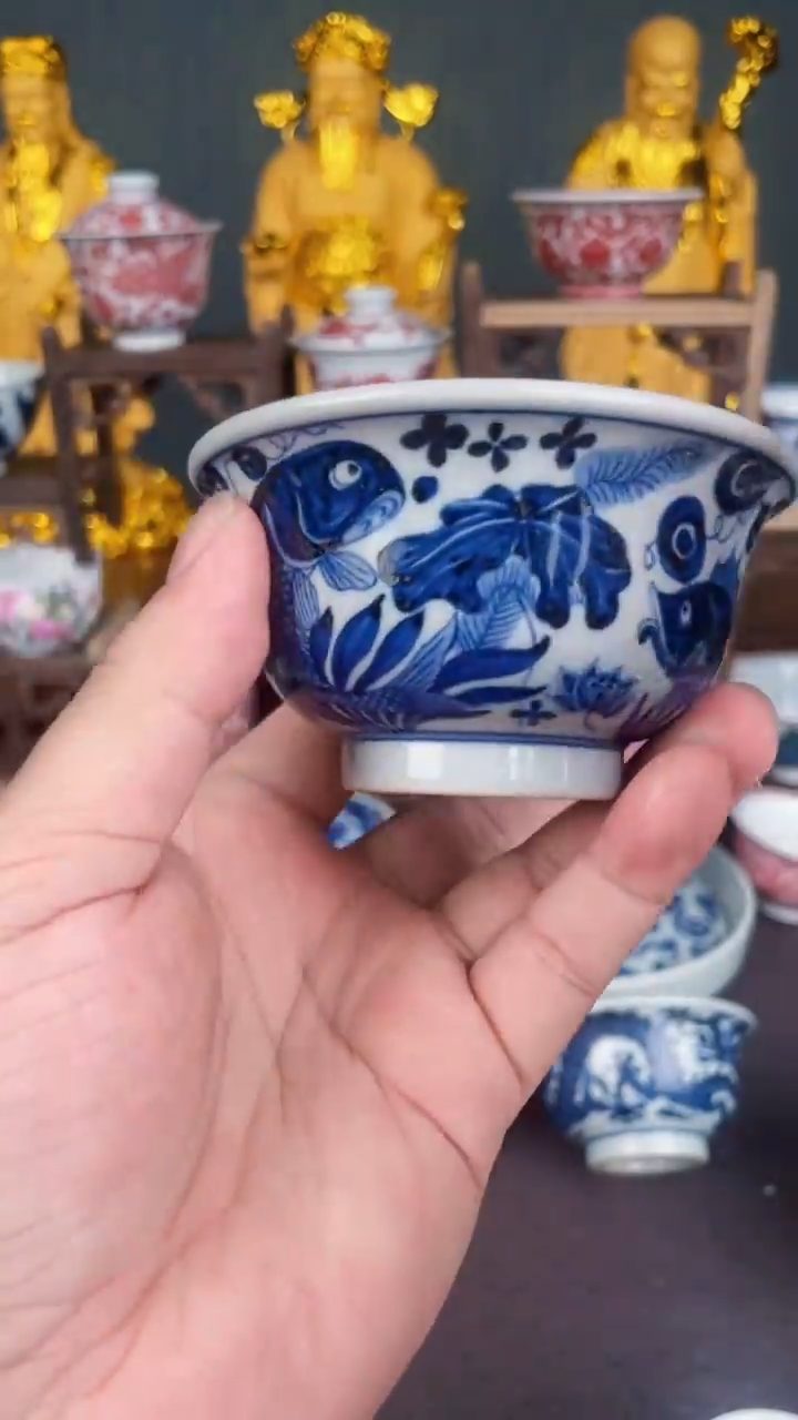景德镇青花纯手工纯手绘鱼藻纹压手杯