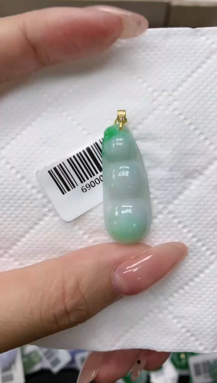 颈饰未镶嵌翡翠11111111111
