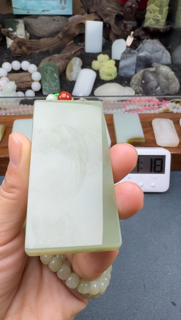 和田玉未镶嵌颈饰多多