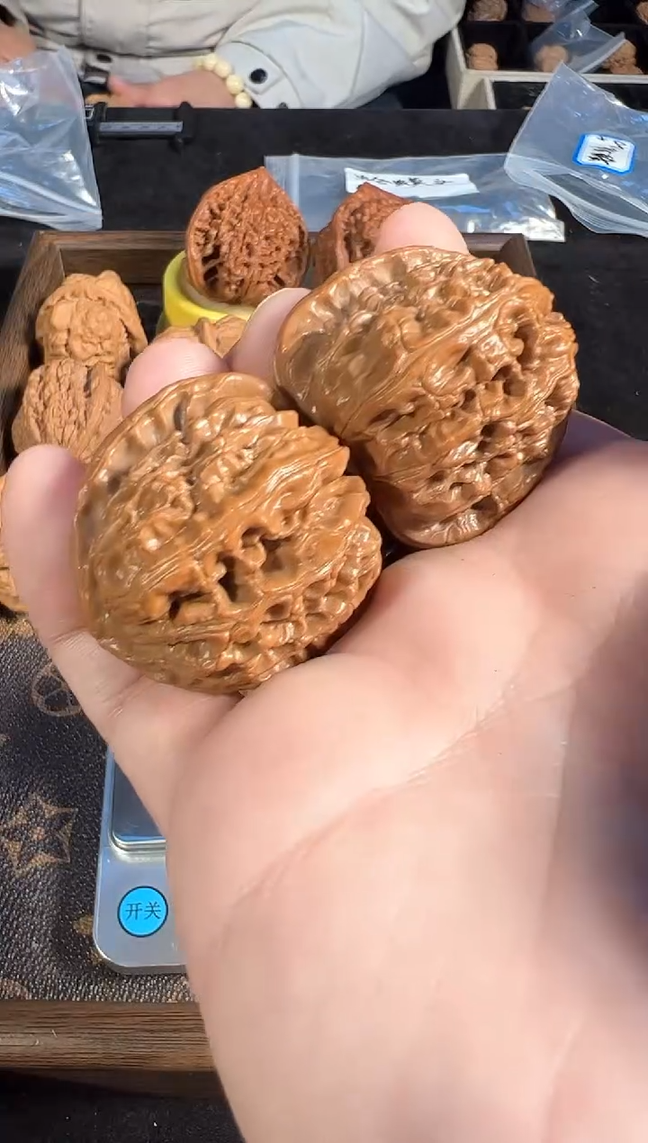 把件核桃3三角白