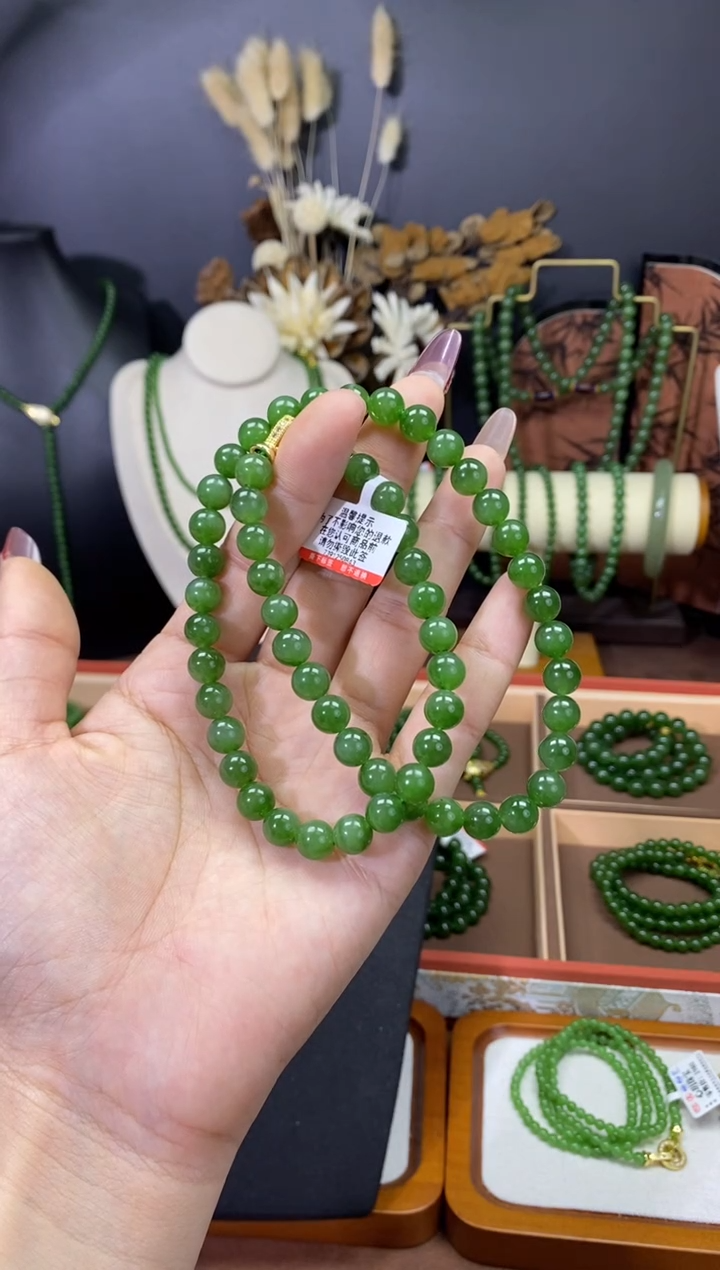 【闪购商品】和田玉（碧玉）颈饰未镶嵌8阳绿微矿锁骨链