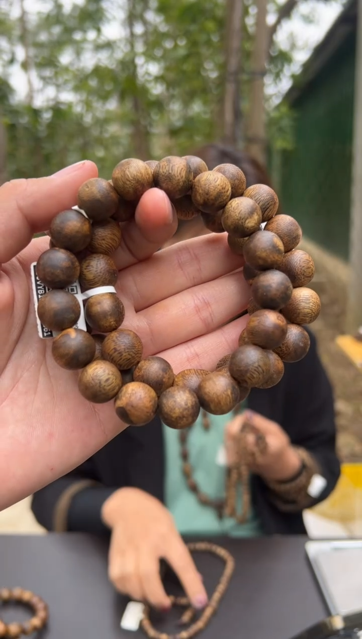 【闪购商品】沉香手串13克乌身圆叶手串多样性发货1条