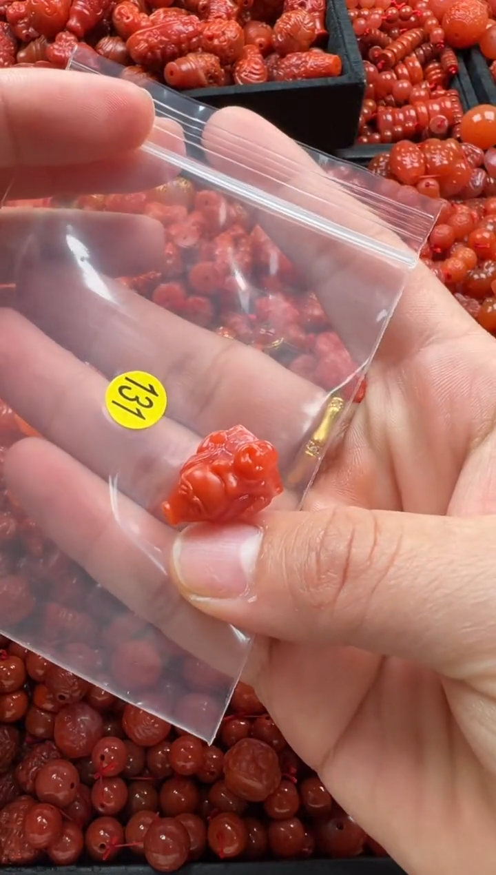 【闪购商品】南红玛瑙颈饰未镶嵌1