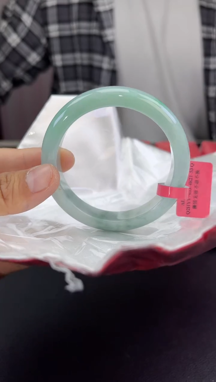 【闪购商品】翡翠手镯未镶嵌翡翠手镯1