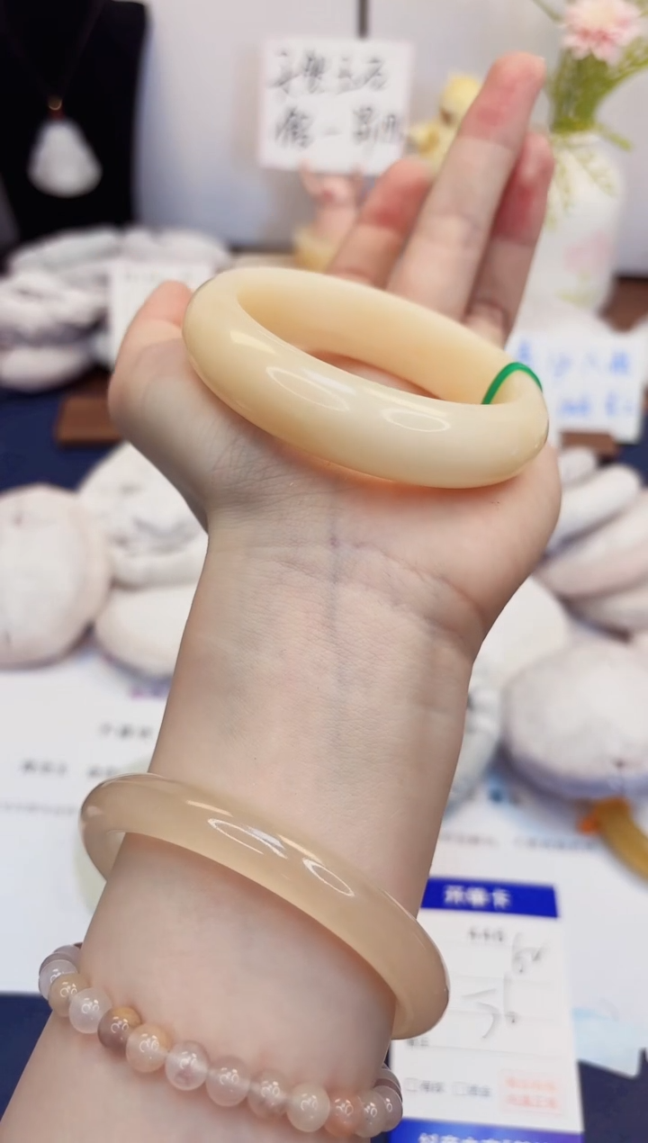 【闪购商品】石英质玉手镯未镶嵌446-财气镯-圈口56