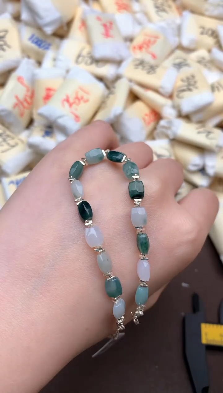 【闪购商品】翡翠挂件未镶嵌   一  