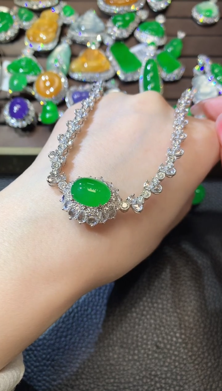 【闪购商品】翡翠套链18K金镶嵌C89   翡翠