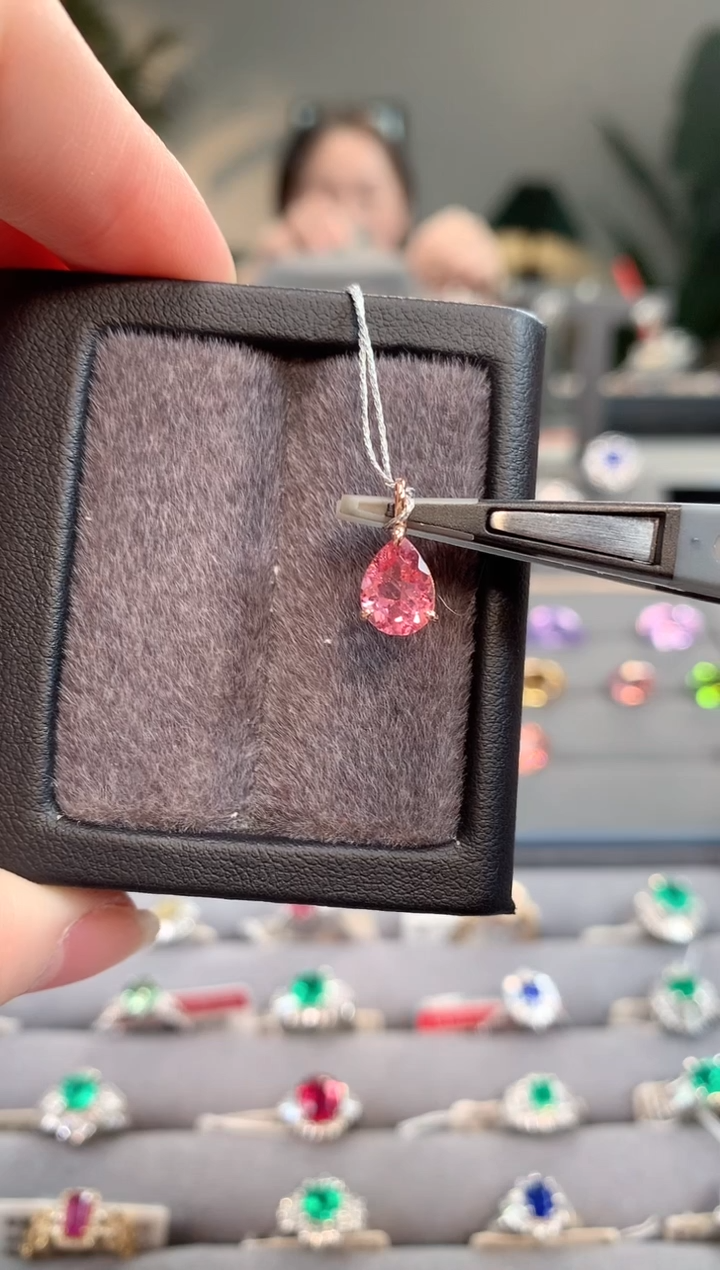 【闪购商品】碧玺吊坠(不含链)18K金镶嵌碧玺