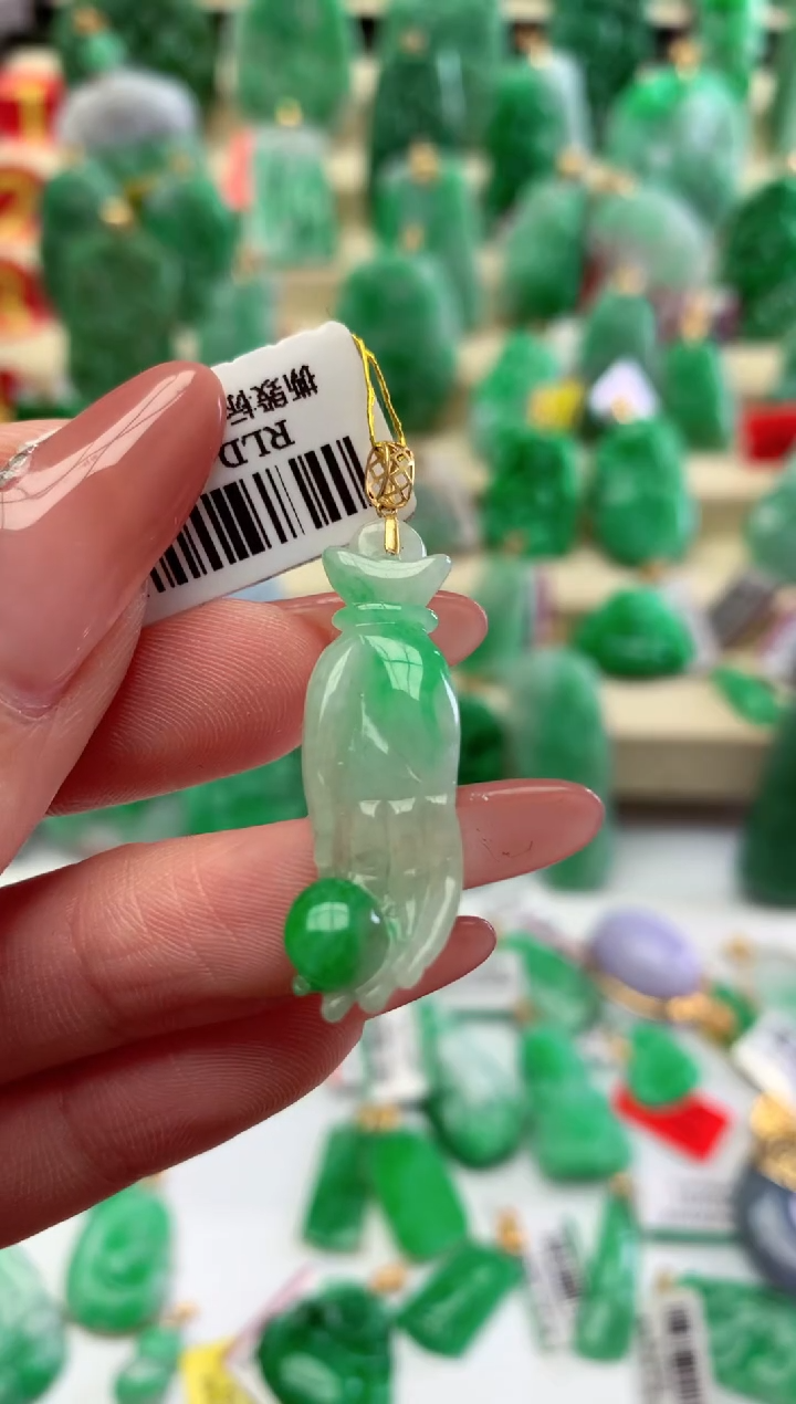 【闪购商品】翡翠颈饰18K金镶嵌挂件