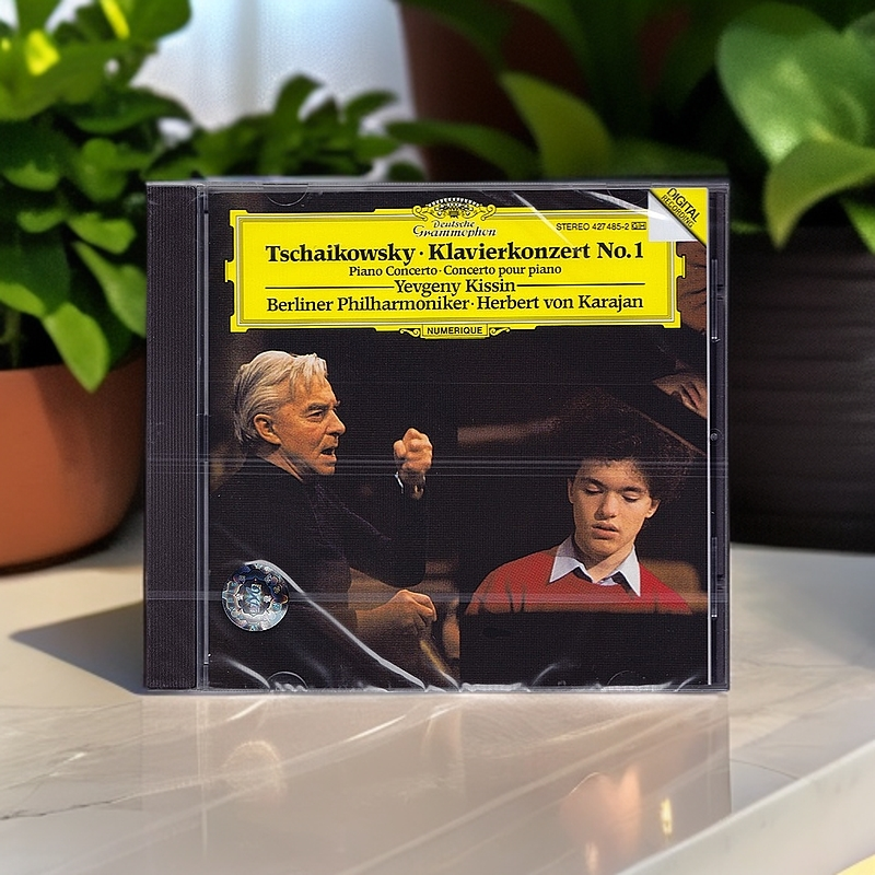 【原装进口】卡拉扬 柴可夫斯基第一钢琴协奏曲 CD唱片碟 4274852