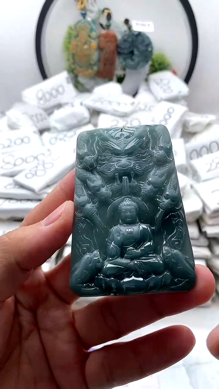 【闪购商品】翡翠颈饰未镶嵌阿弥陀佛