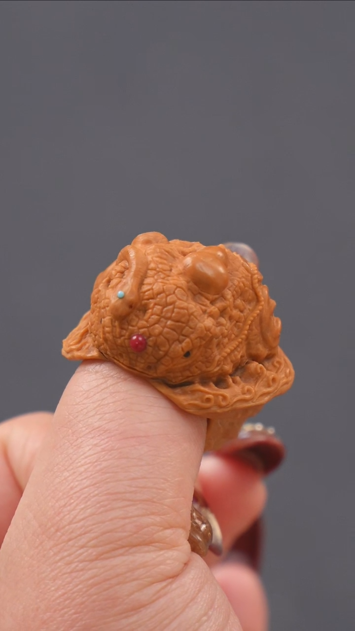 【闪购商品】文玩核桃把件扳指雕刻龙蟾吉蛇