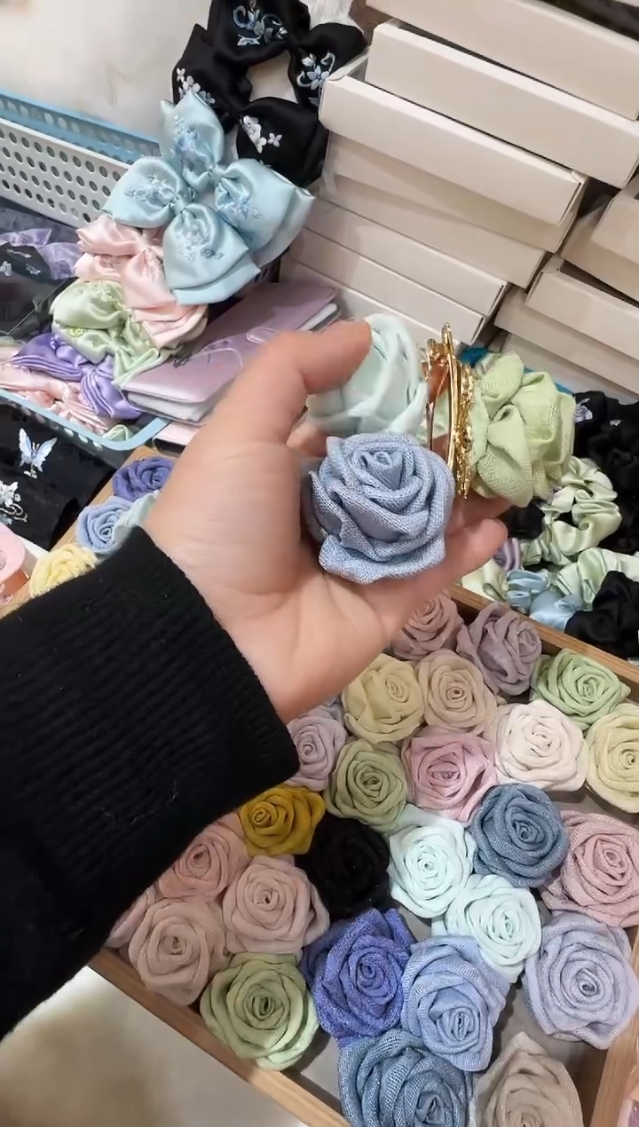 织绣钰*名家罗玫瑰花弹簧夹
