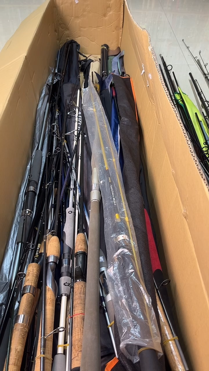 白*中古鱼竿，实物以直播间为准