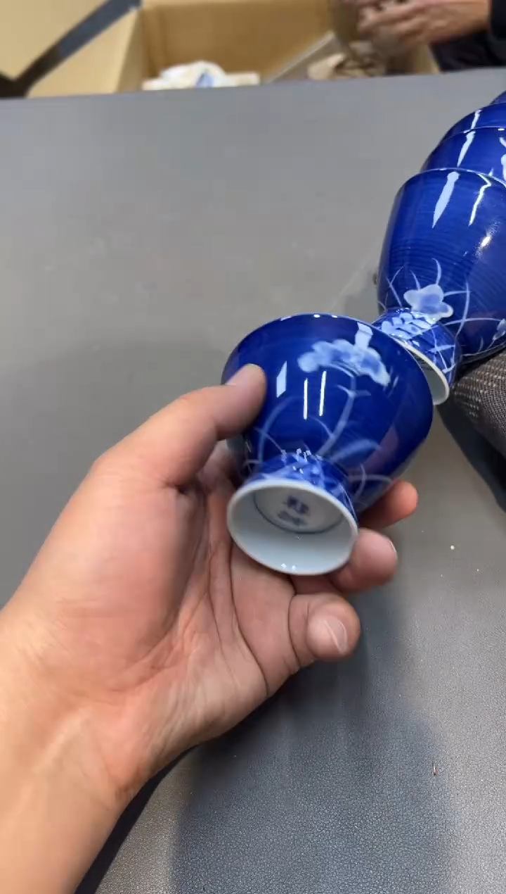 陶瓷红*儿工艺品小四孤品收藏