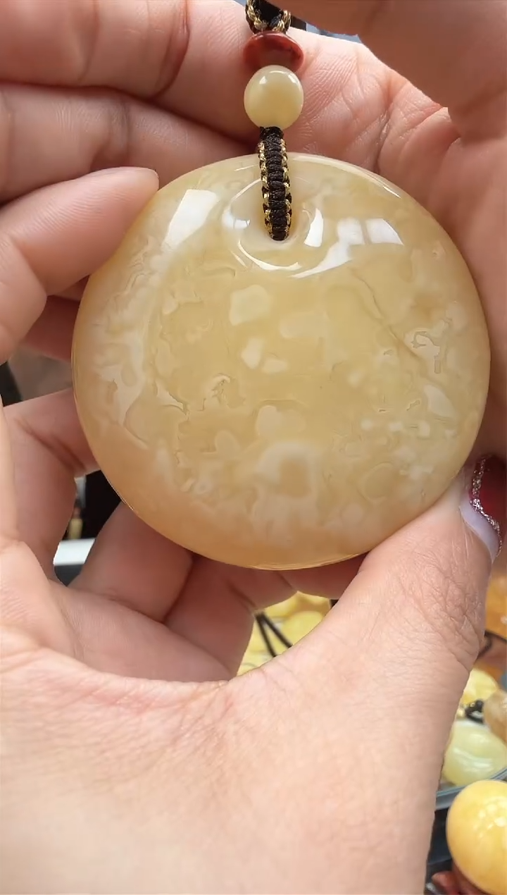 【闪购商品】琥珀裸石未镶嵌挂坠