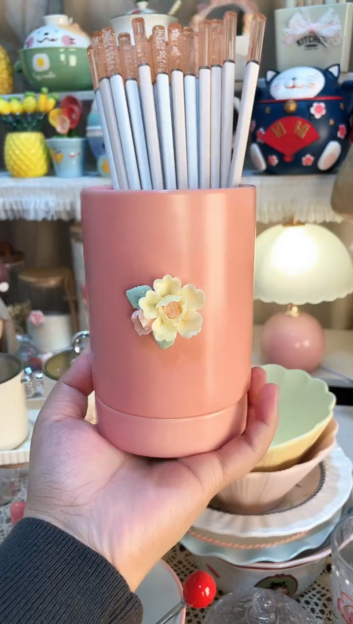 【闪购商品】瓷片粉色筷子筒 质量好发货快放心拍