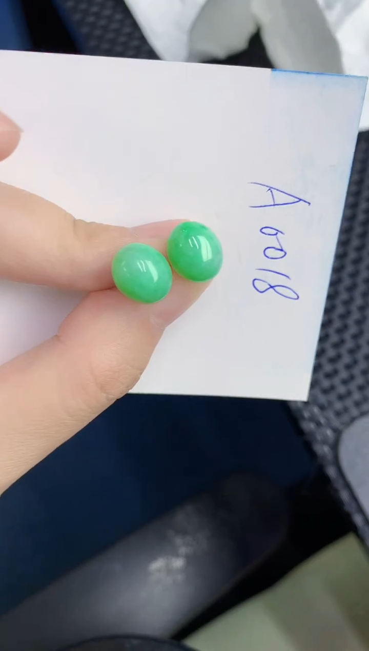 【闪购商品】翡翠颈饰18K金镶嵌0000000000