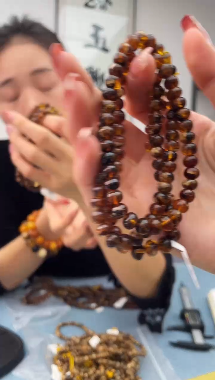 【闪购商品】琥珀珠宝奇石未镶嵌，假一罚十7黑花