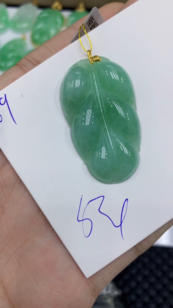 颈饰18K金镶嵌翡翠翡翠11111