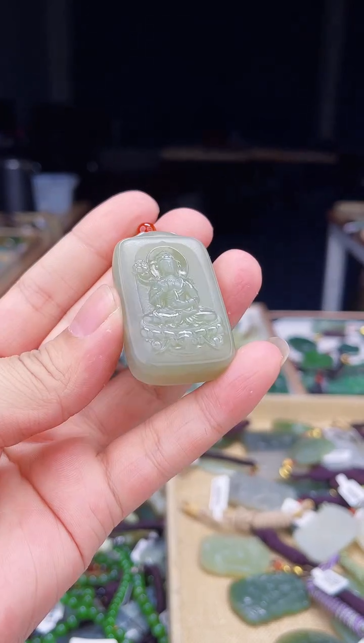 颈饰未镶嵌和田玉1