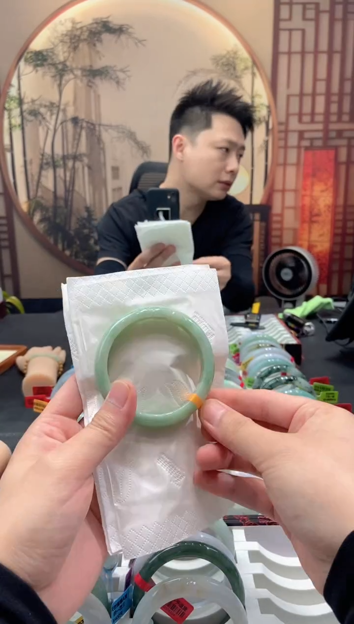 未镶嵌手镯翡翠000056665