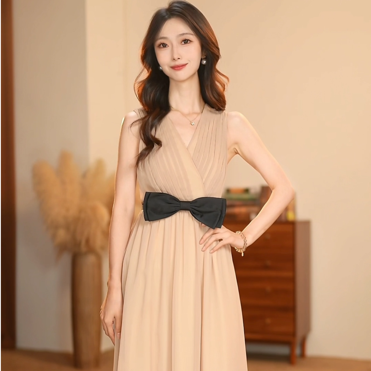 【大金】夏款新款法式小众设计修身显瘦连衣裙-YL60130