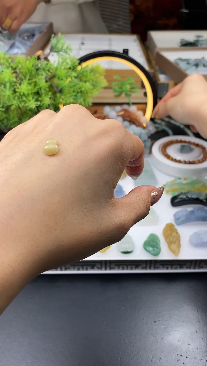 【闪购商品】定制翡翠未镶嵌毛货商品 不退换/