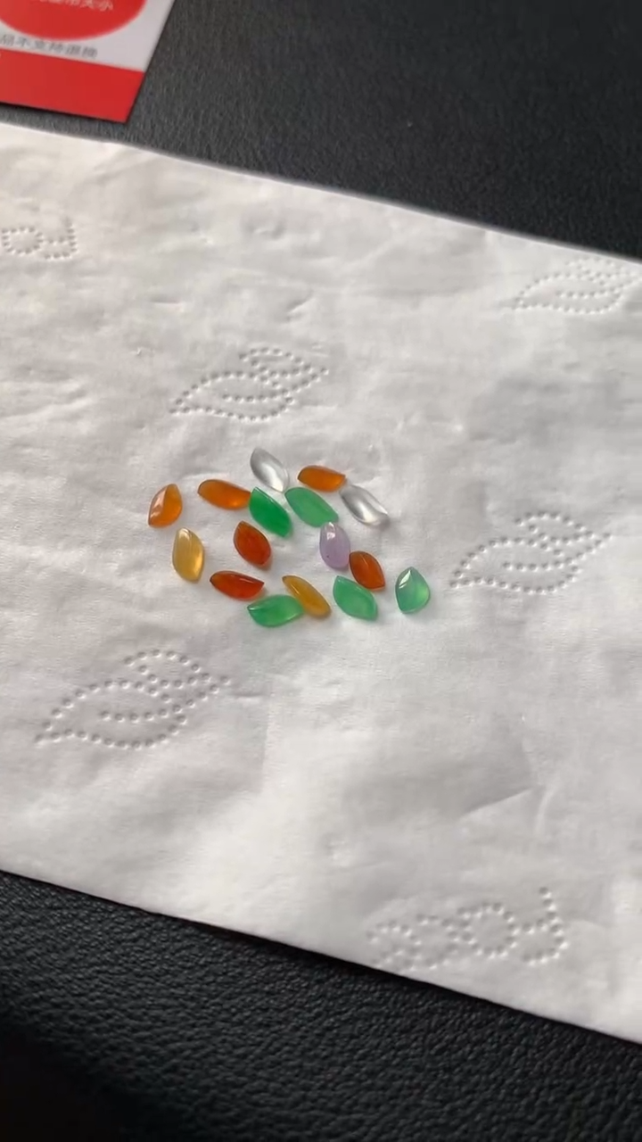 未镶嵌定制翡翠未镶嵌 定制翡翠