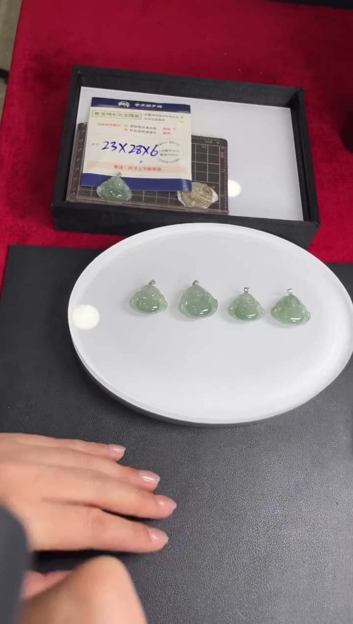 【闪购商品】翡翠挂件18K金镶嵌佛公FL18配绳/多样性发其一CP