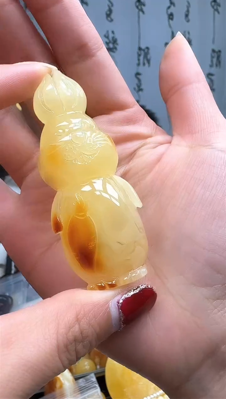 【闪购商品】琥珀裸石未镶嵌挂坠